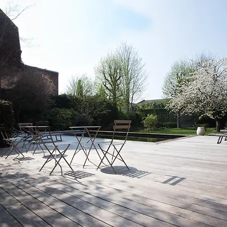 La Carree Guest house *